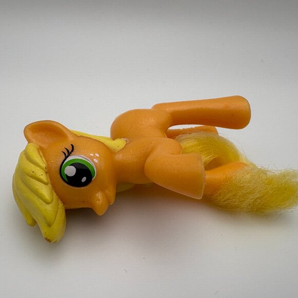 My Little Pony (MLP) Apple Jack 2011 McDonalds Brushable Tail (SKU: 351TO) - Picture 6 of 9